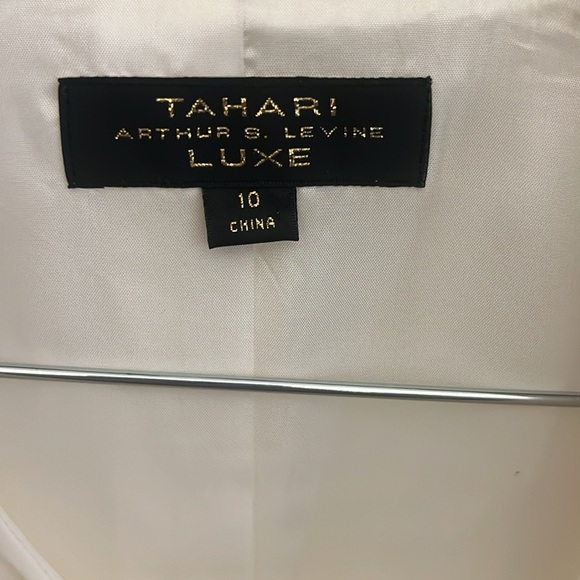 New Tahari Jacket / Skirt / Camisole set - Picture 2 of 8
